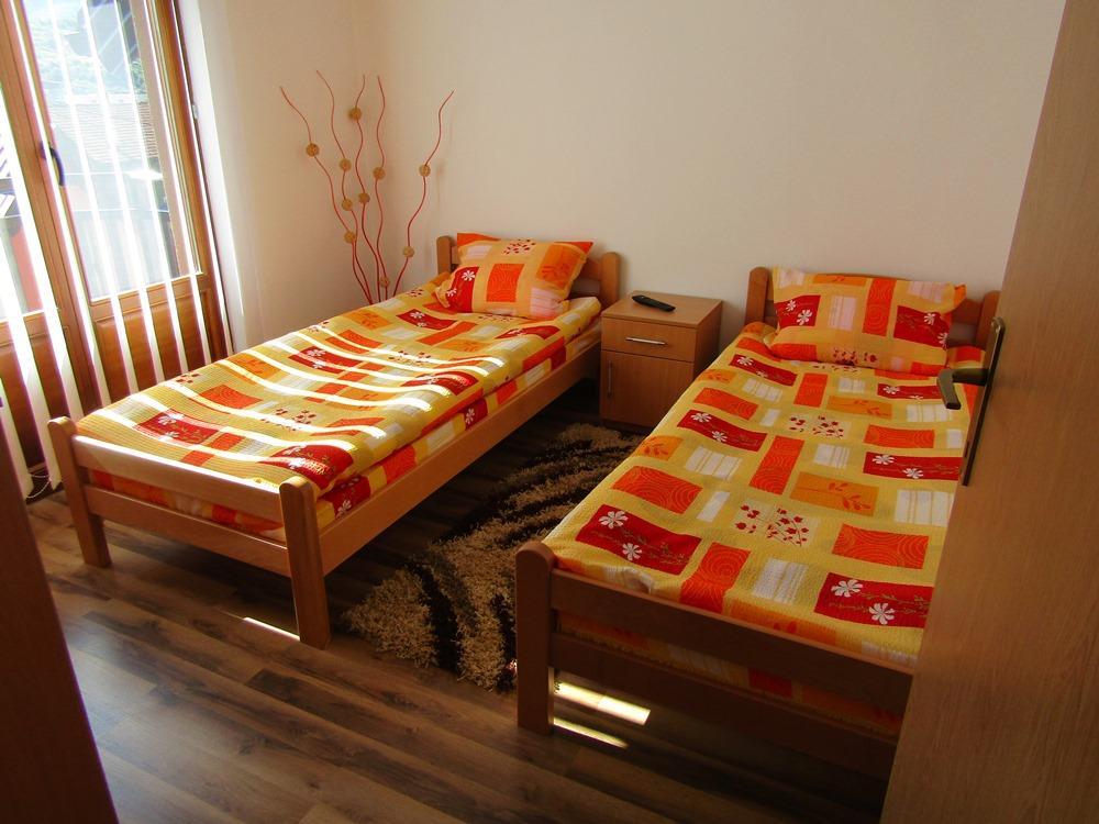 Apartment And Rooms Konak วิเชกราด ภายนอก รูปภาพ